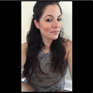 Meet your Posher, Amanda